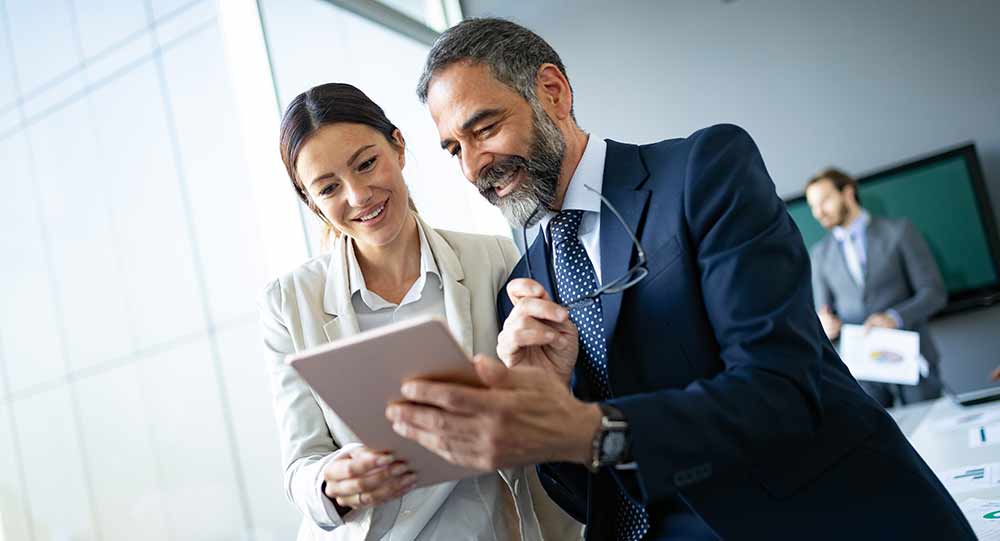 Hybrid cloud consultant - Getting the thought leadership you need - Corsica Technologies