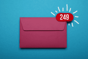 Red mail envelope icon with unread message notification.